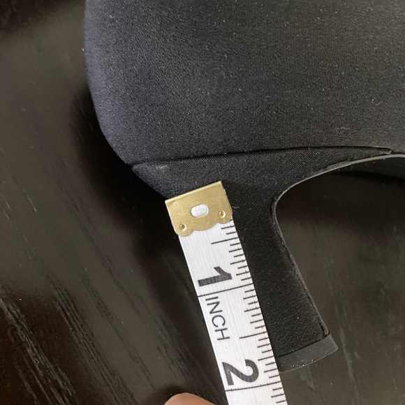Stuart Weitzman Black Vintage Style Heels size 9 - Picture 8 of 8